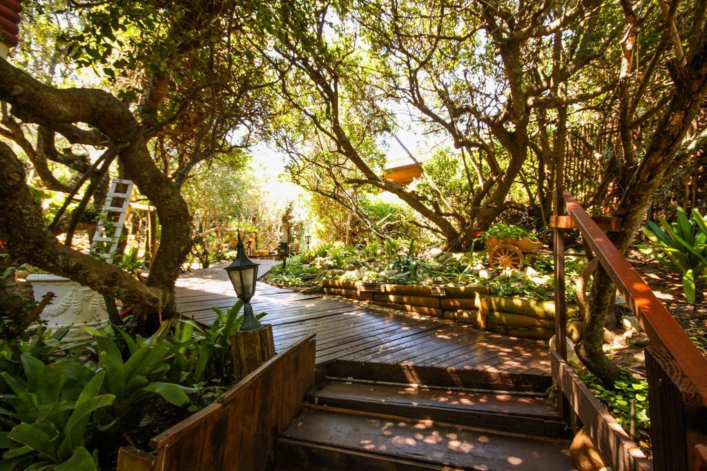 Aston Woods Bed And Breakfast Джефрис-Бей Экстерьер фото