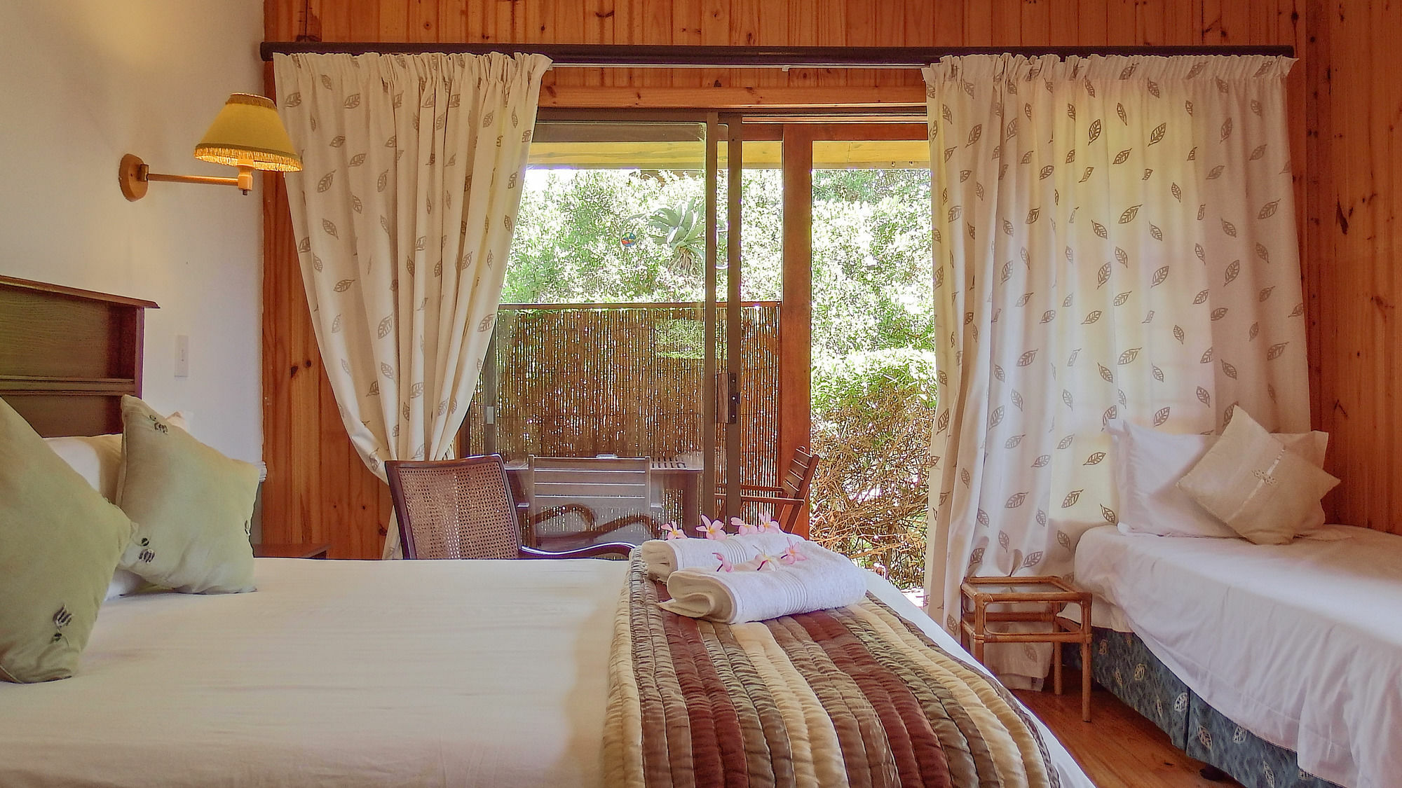 Aston Woods Bed And Breakfast Джефрис-Бей Экстерьер фото